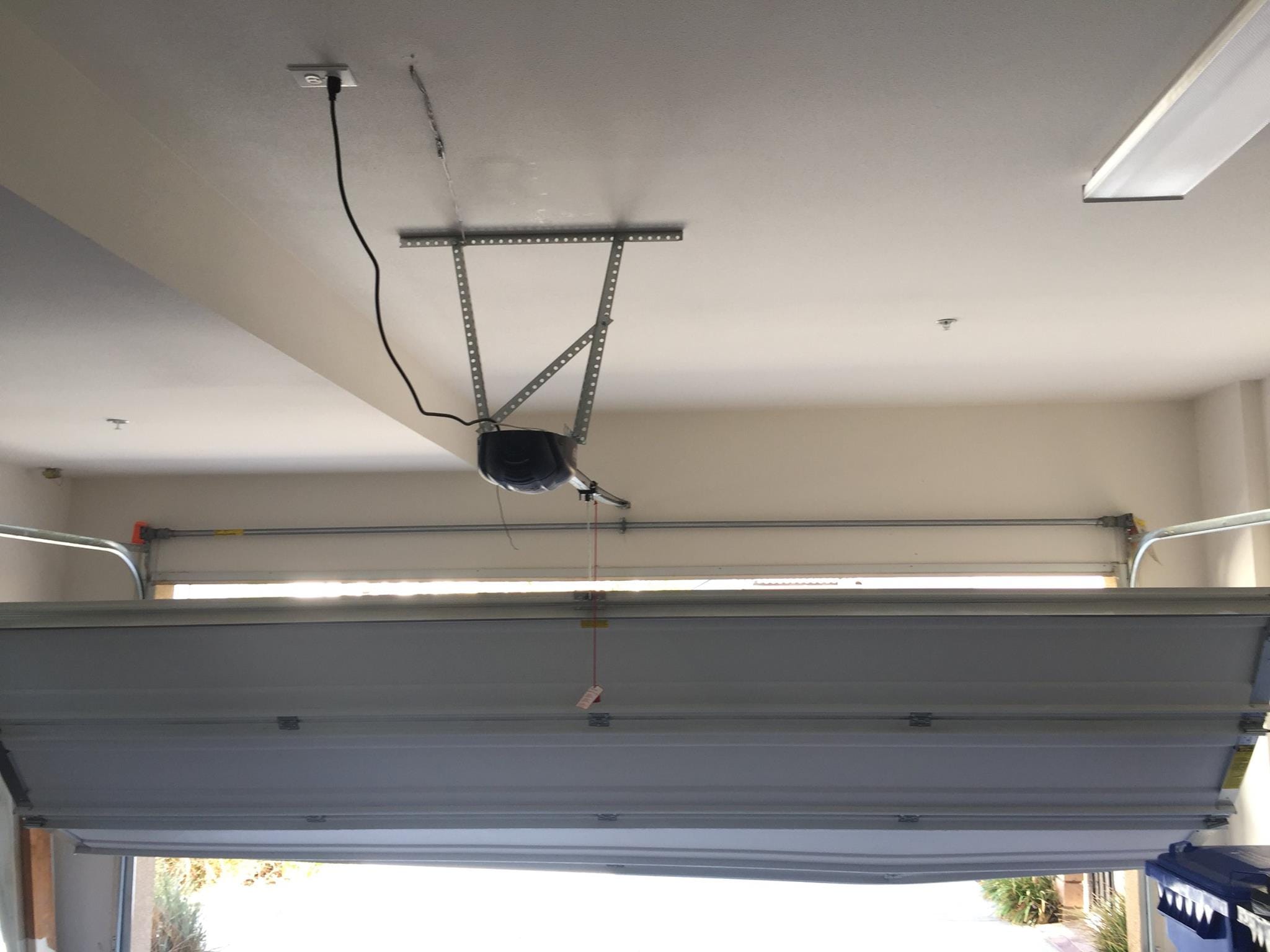 Garage Door Repair Santa Clarita Ca Your Garage Door Guys