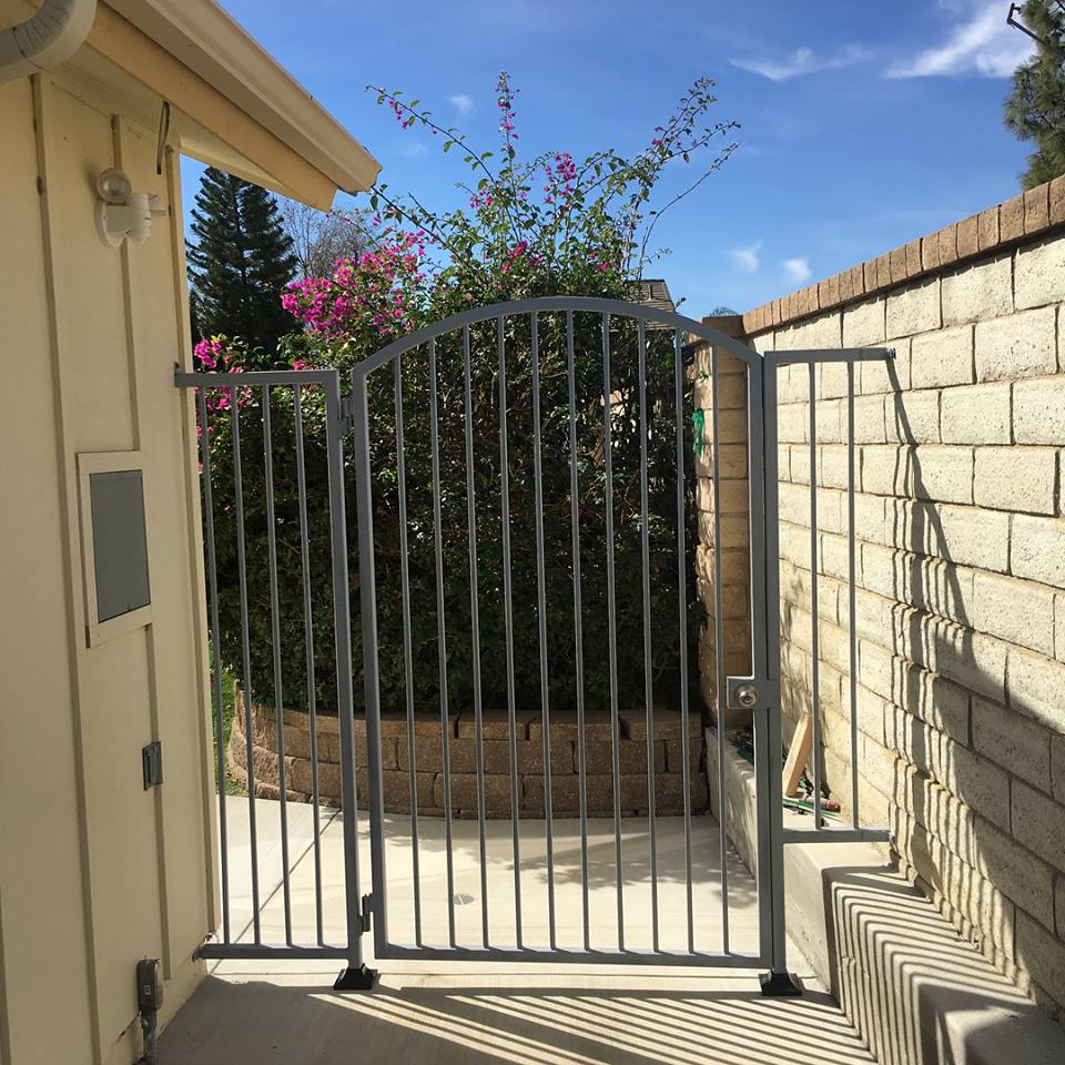 yard gate installation northridge
