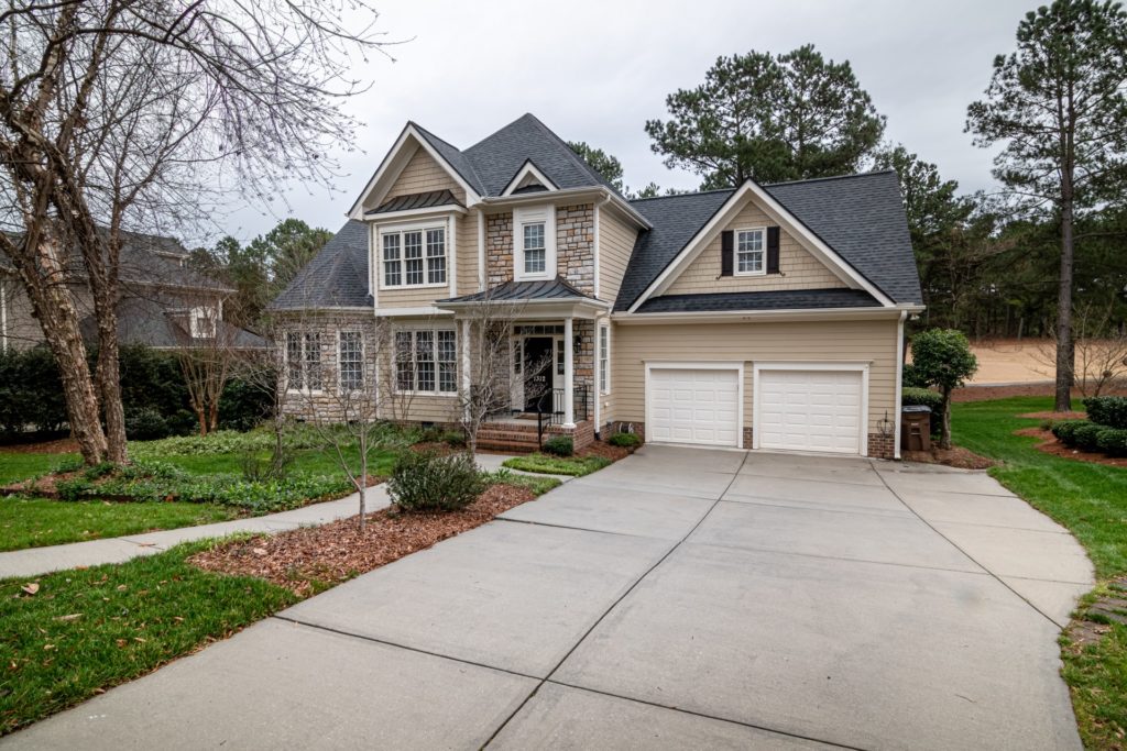 4 benefits of sectional garage doors