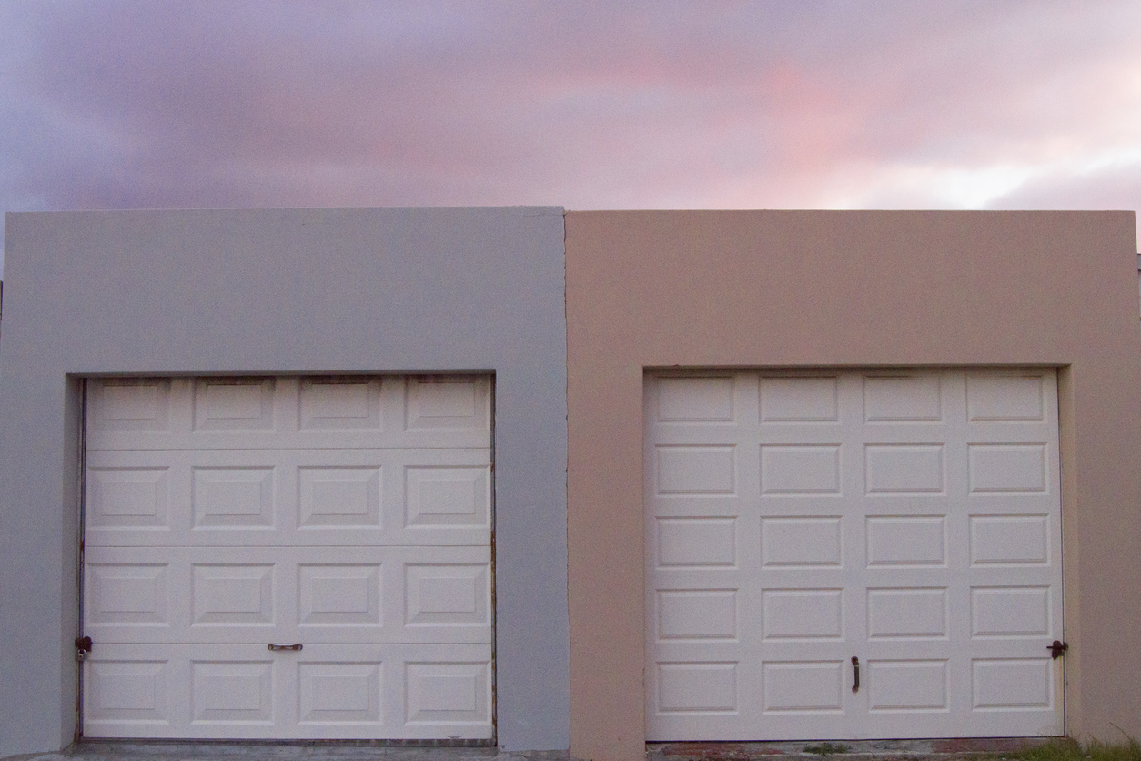 Single-panel Garage Doors vs. Sectional Garage Doors