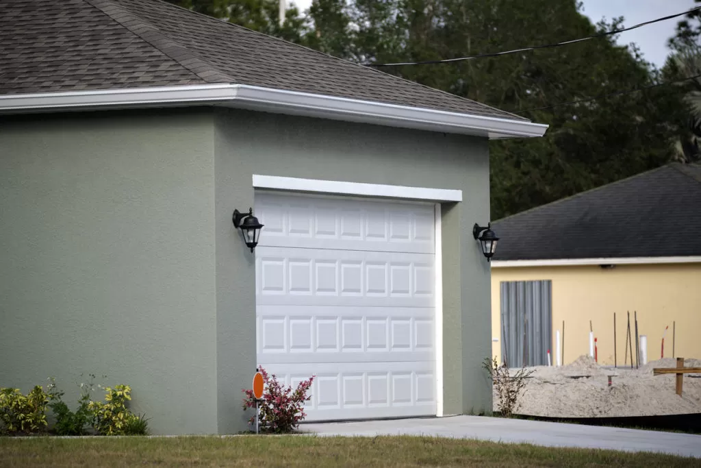 how to keep your garage cool in summer