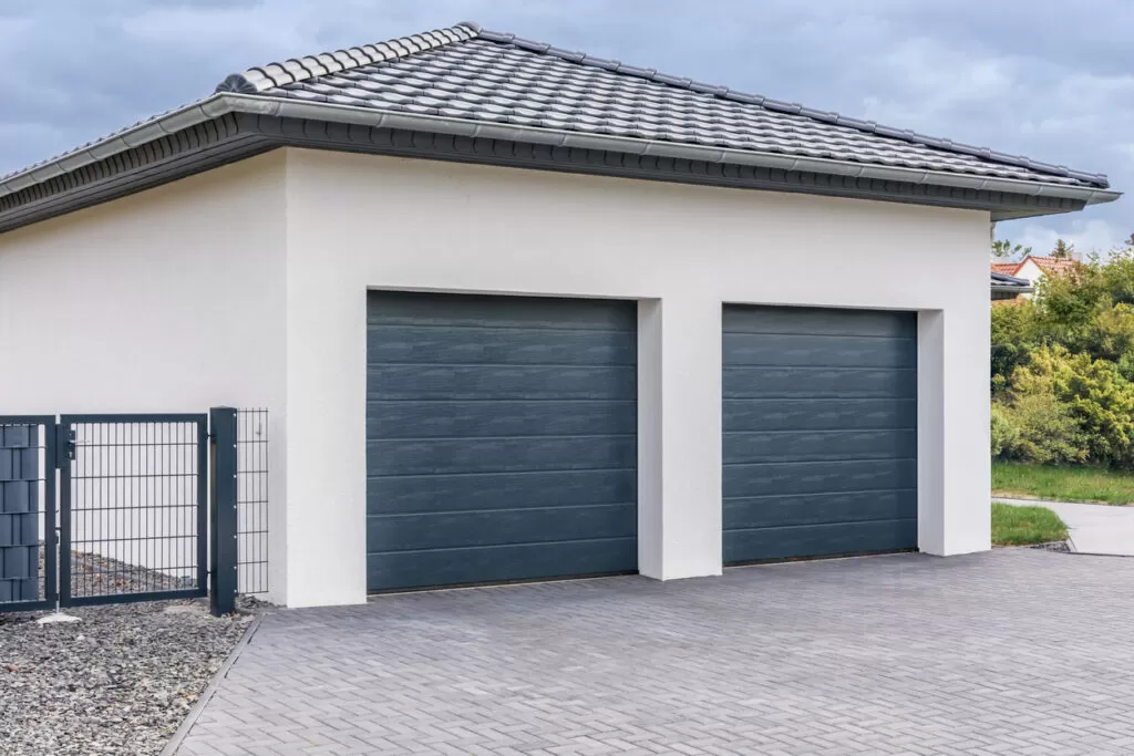 Common Double Garage Door Problems and How to Fix Them | YGDG